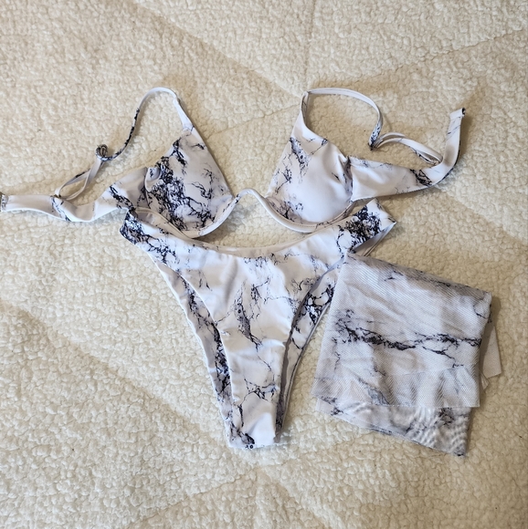 Cute Marble Bikini Set - Picture 1 of 2